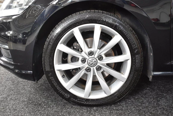 Volkswagen Golf - Afbeelding 17 van 30