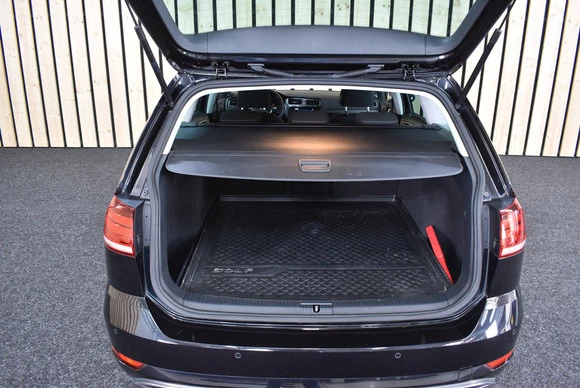 Volkswagen Golf - Afbeelding 21 van 30