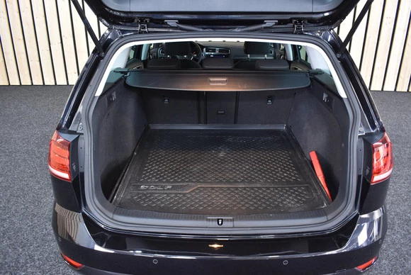 Volkswagen Golf - Afbeelding 22 van 30