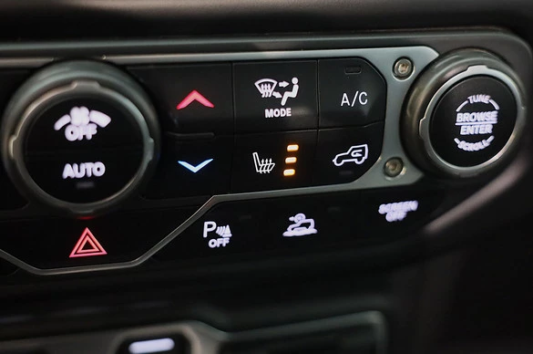 Jeep Wrangler - Afbeelding 25 van 30