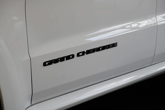 Jeep Grand Cherokee - Afbeelding 11 van 30