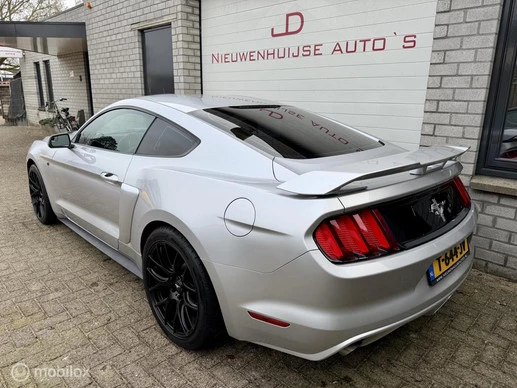 Ford Mustang - Afbeelding 3 van 23
