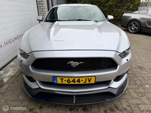 Ford Mustang - Afbeelding 4 van 23