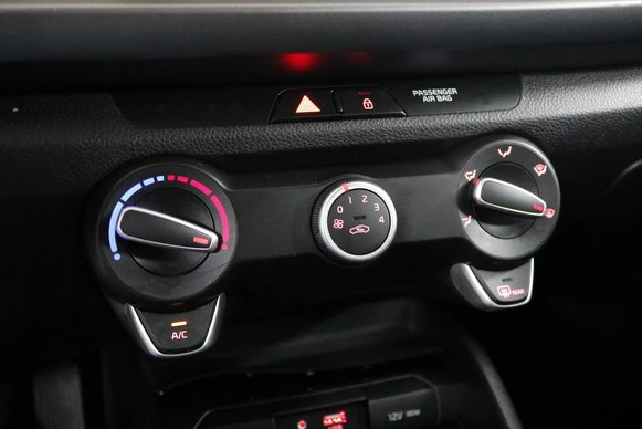 Kia Rio - Afbeelding 24 van 30
