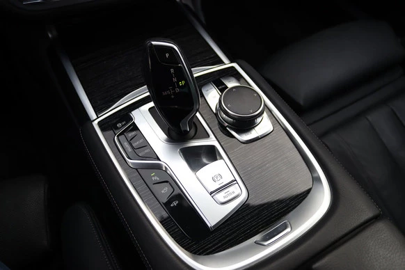 BMW 7 Serie - Afbeelding 27 van 30
