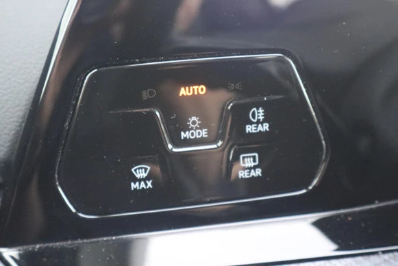 Volkswagen Golf - Afbeelding 20 van 30