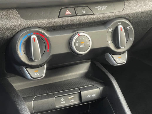 Kia Rio - Afbeelding 18 van 23