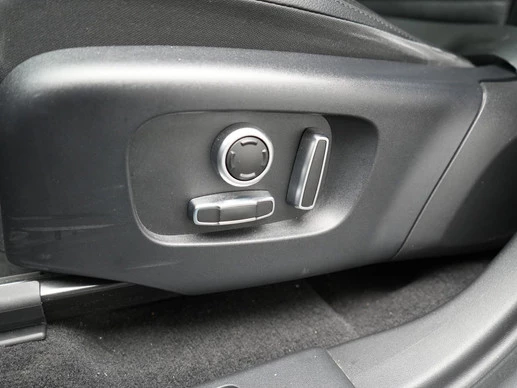 Land Rover Discovery Sport - Afbeelding 18 van 30