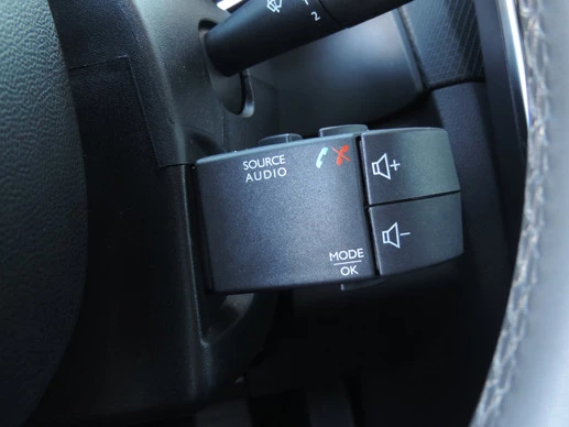 Renault Clio - Afbeelding 28 van 30