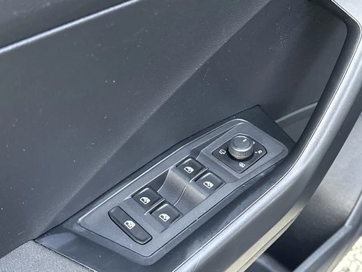 Volkswagen T-Roc - Afbeelding 12 van 24