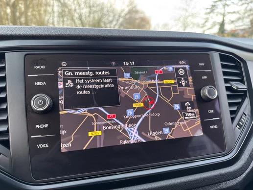 Volkswagen T-Roc - Afbeelding 22 van 24