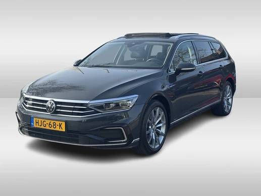 Volkswagen Passat - Afbeelding 1 van 30