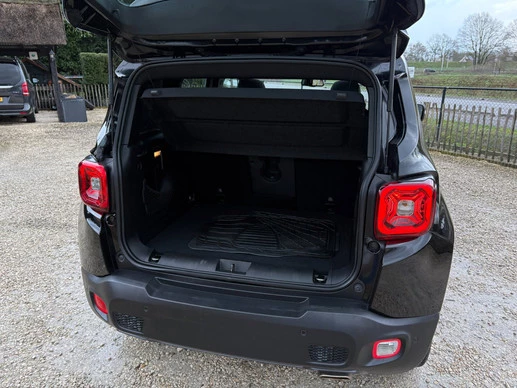 Jeep Renegade - Afbeelding 28 van 30