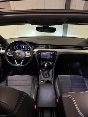 Volkswagen Passat - Afbeelding 11 van 30