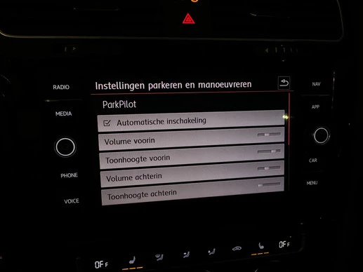 Volkswagen Golf - Afbeelding 28 van 30