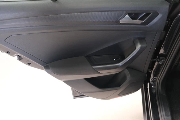 Volkswagen T-Roc - Afbeelding 8 van 28