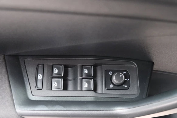 Volkswagen T-Roc - Afbeelding 11 van 28