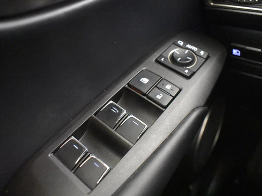 Lexus NX - Afbeelding 25 van 30