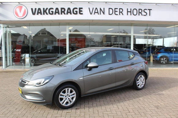 Opel Astra - Afbeelding 1 van 30