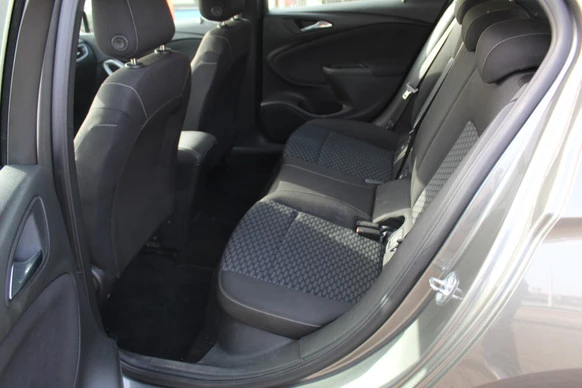 Opel Astra - Afbeelding 17 van 30