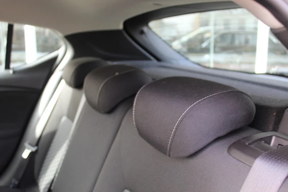 Opel Astra - Afbeelding 18 van 30