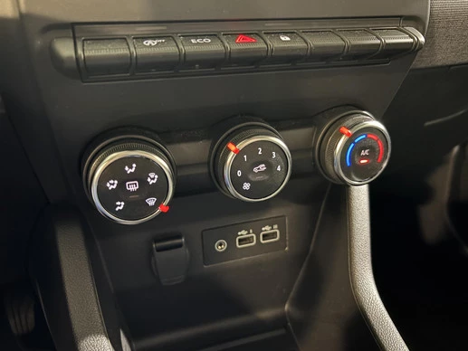 Renault Clio - Afbeelding 29 van 30