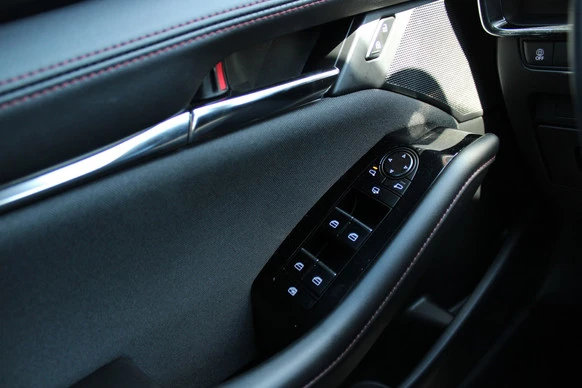 Mazda 3 - Afbeelding 25 van 30