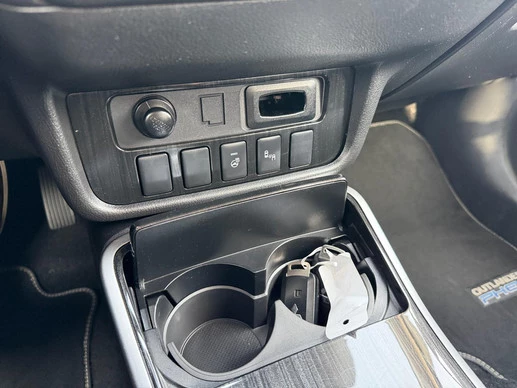 Mitsubishi Outlander - Afbeelding 18 van 21