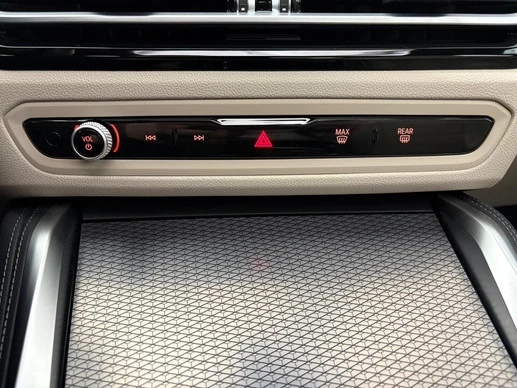 BMW i4 - Afbeelding 13 van 30