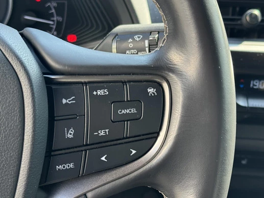 Lexus UX - Afbeelding 17 van 30