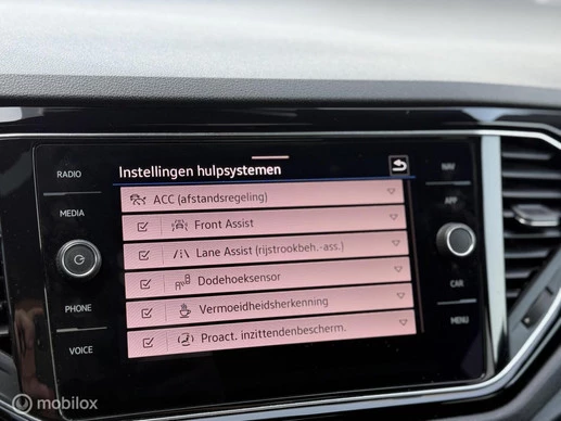 Volkswagen T-Roc - Afbeelding 18 van 29