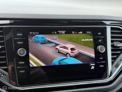 Volkswagen T-Roc - Afbeelding 19 van 29