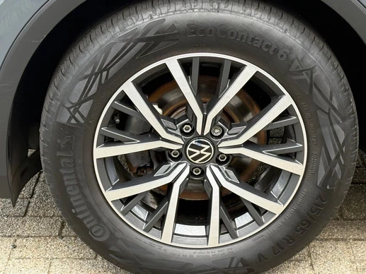 Volkswagen Tiguan - Afbeelding 17 van 19