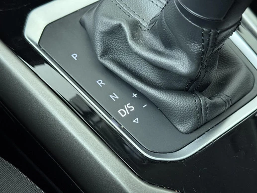 Volkswagen T-Roc - Afbeelding 21 van 30