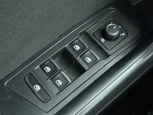 Volkswagen T-Roc - Afbeelding 26 van 30