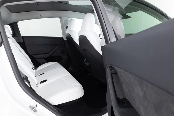 Tesla Model Y - Afbeelding 8 van 30