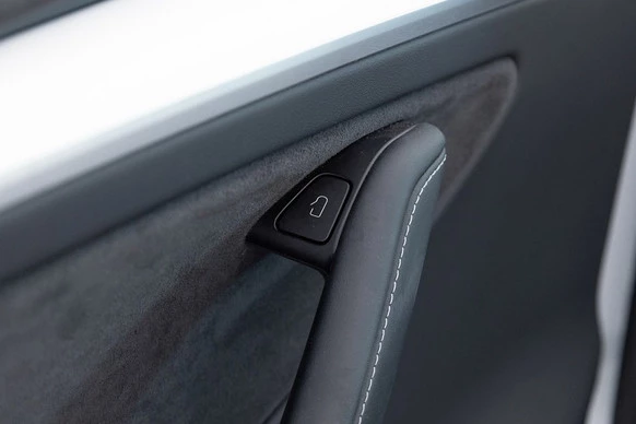 Tesla Model Y - Afbeelding 10 van 30