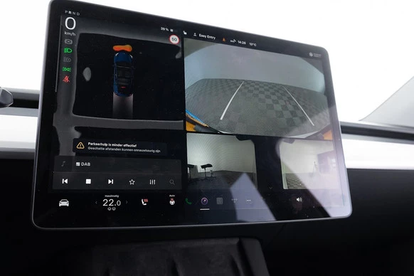 Tesla Model Y - Afbeelding 18 van 30