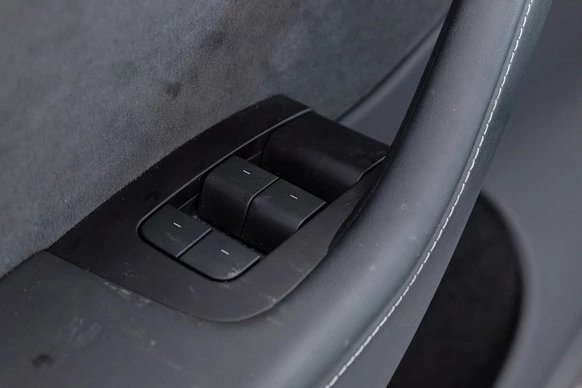 Tesla Model Y - Afbeelding 9 van 30