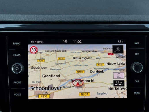 Volkswagen T-Roc - Afbeelding 26 van 30