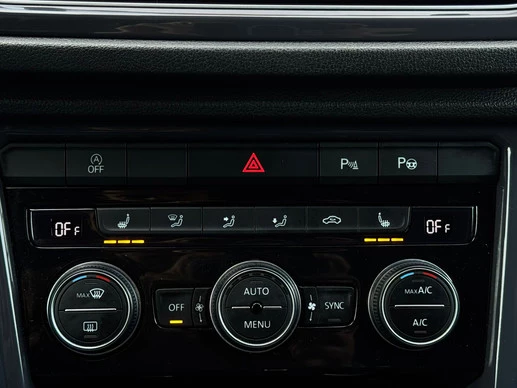 Volkswagen T-Roc - Afbeelding 27 van 30