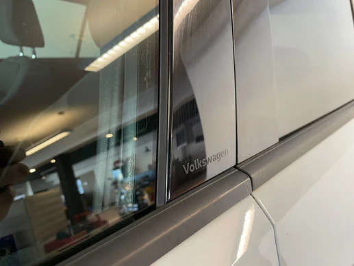 Volkswagen T-Roc - Afbeelding 15 van 30