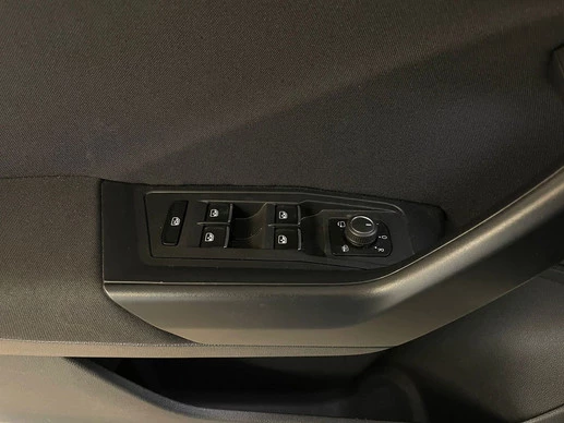 Volkswagen T-Roc - Afbeelding 18 van 30