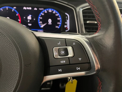 Volkswagen T-Roc - Afbeelding 28 van 30