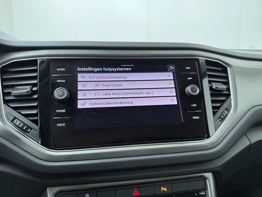 Volkswagen T-Roc - Afbeelding 18 van 30