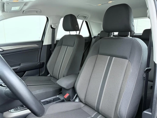 Volkswagen T-Roc - Afbeelding 25 van 30