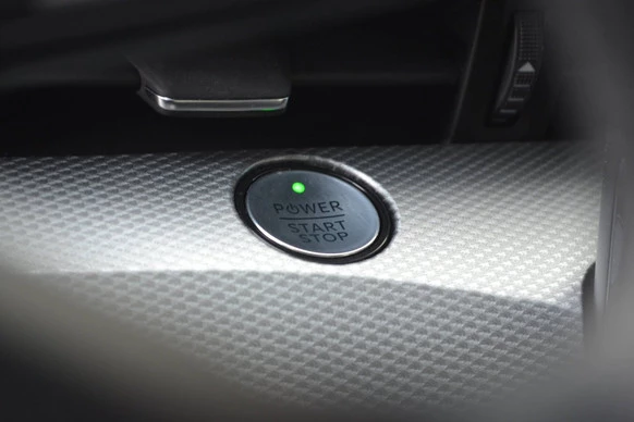 Ford Mustang Mach-E - Afbeelding 21 van 30