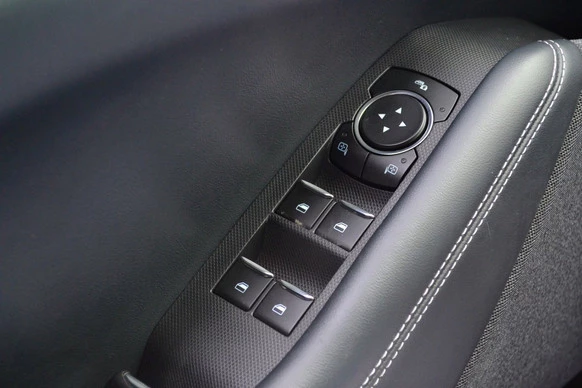 Ford Mustang Mach-E - Afbeelding 24 van 30