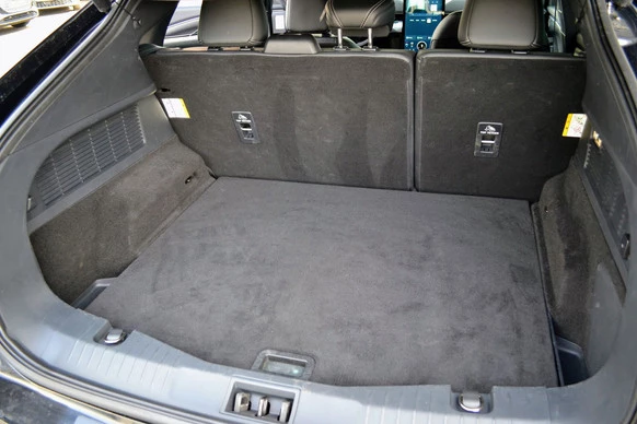 Ford Mustang Mach-E - Afbeelding 28 van 30