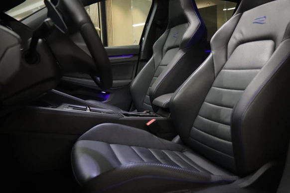 Volkswagen Golf - Afbeelding 16 van 30